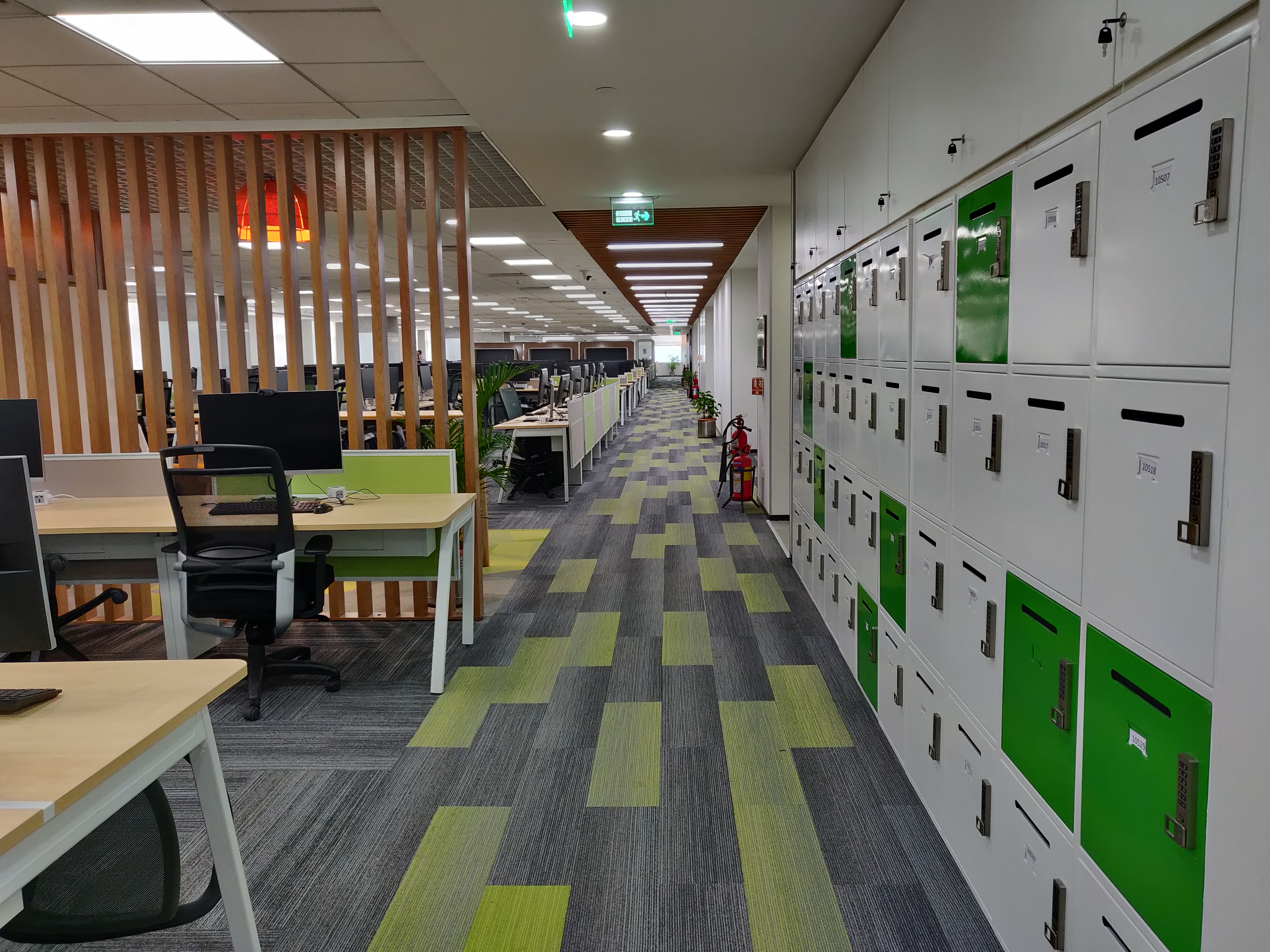 Societe Generale Interior 4